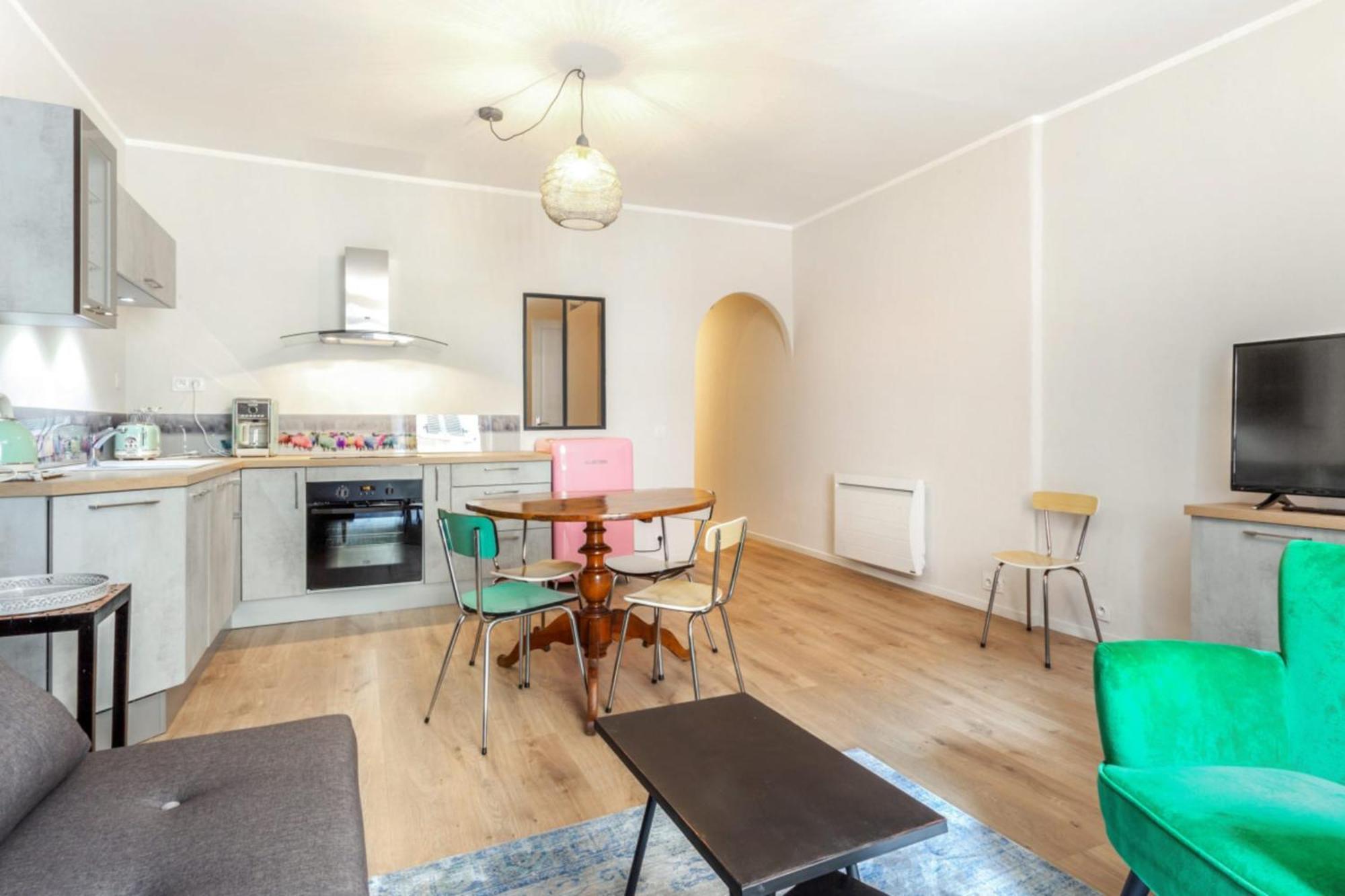 Appartement Sainte Claire Vintage - Welkeys Annecy Exterior photo