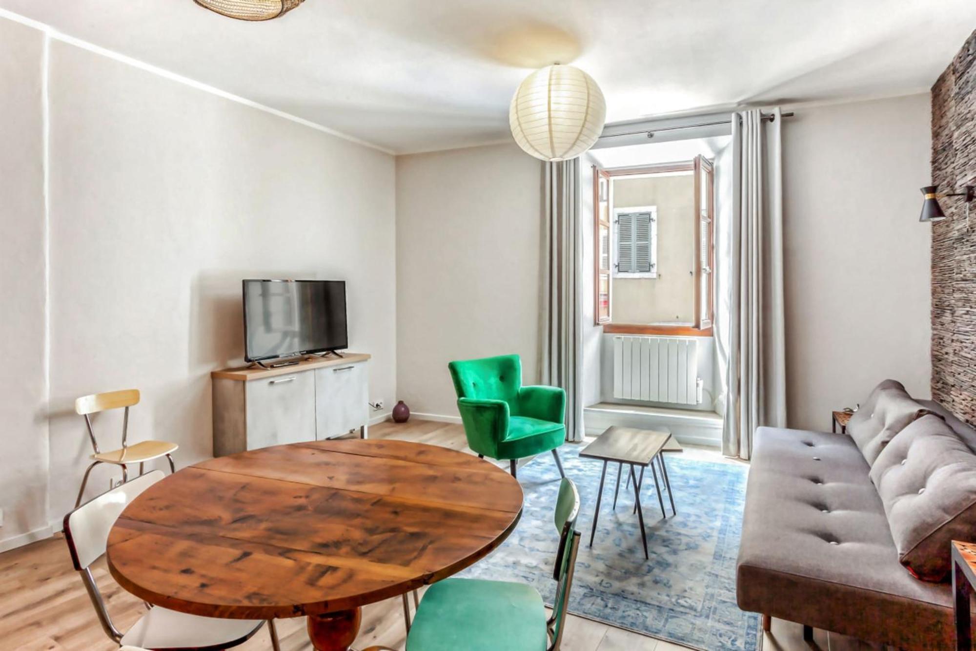 Appartement Sainte Claire Vintage - Welkeys Annecy Exterior photo